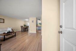 4950 Amberwood Lane photo 4