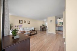 4950 Amberwood Lane photo 4