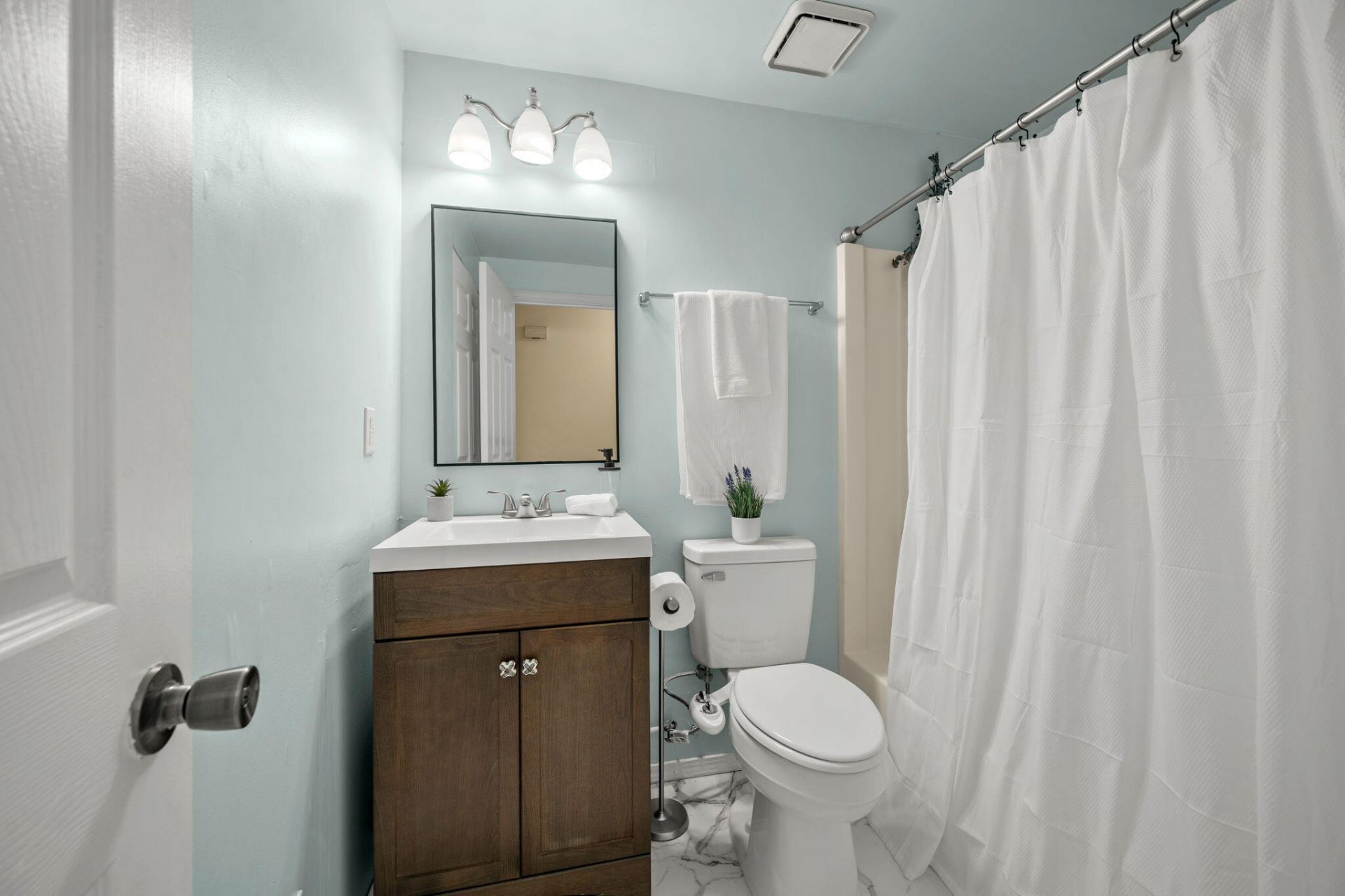 4950 Amberwood Lane Photo 31