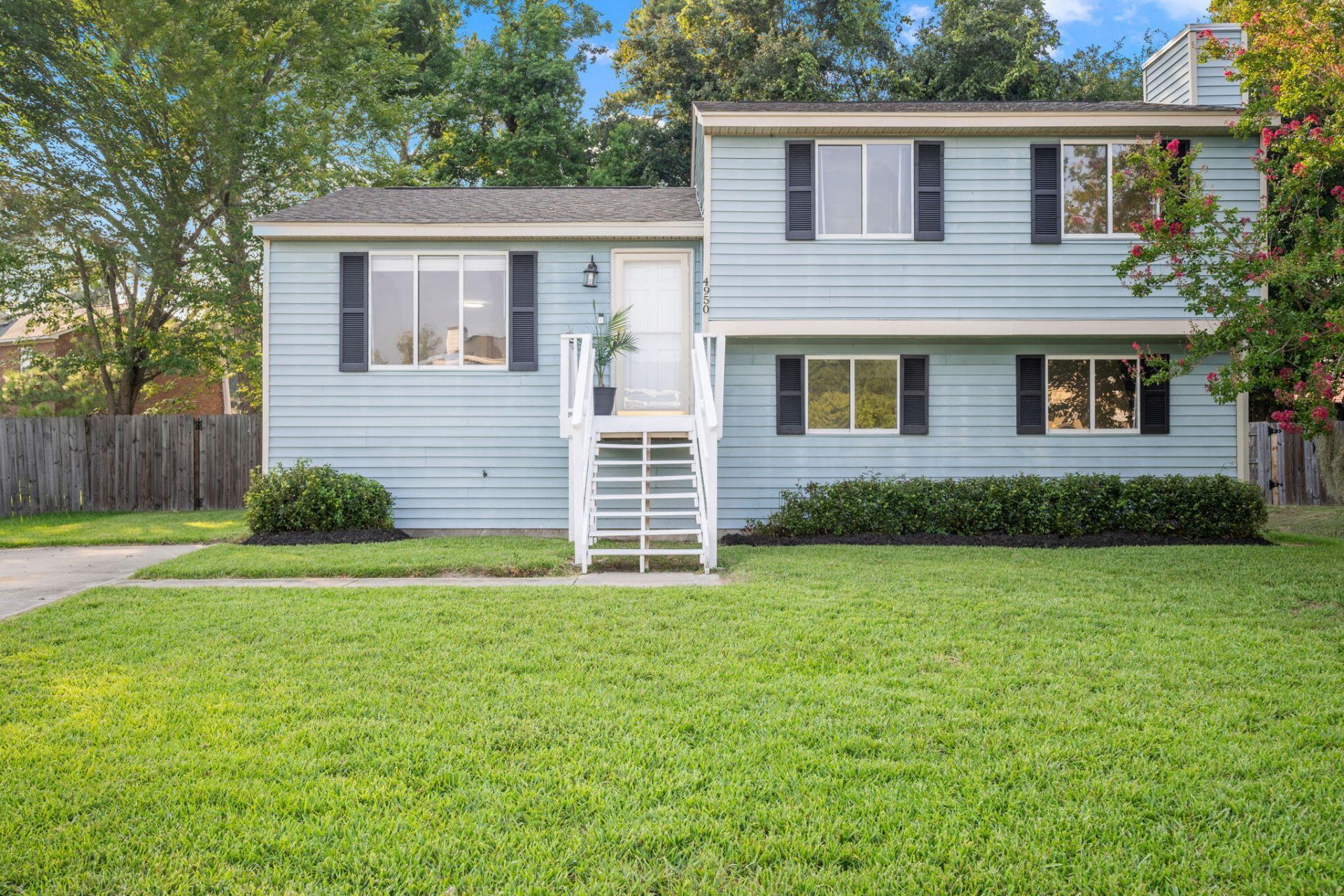 4950 Amberwood Lane Photo 41