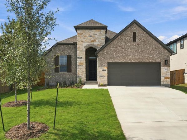 105 Edgemoor CV, Georgetown, TX 78628