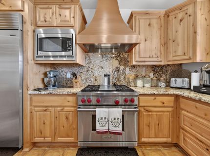500 Peninsula Drive, Lake Almanor, CA 96137 Photo