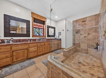 500 Peninsula Drive, Lake Almanor, CA 96137 Photo