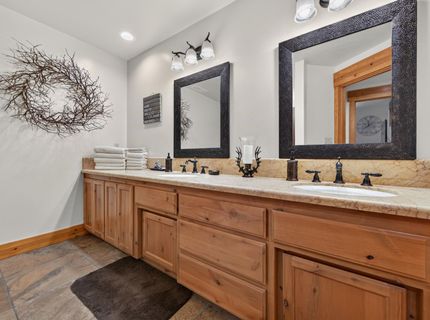500 Peninsula Drive, Lake Almanor, CA 96137 Photo