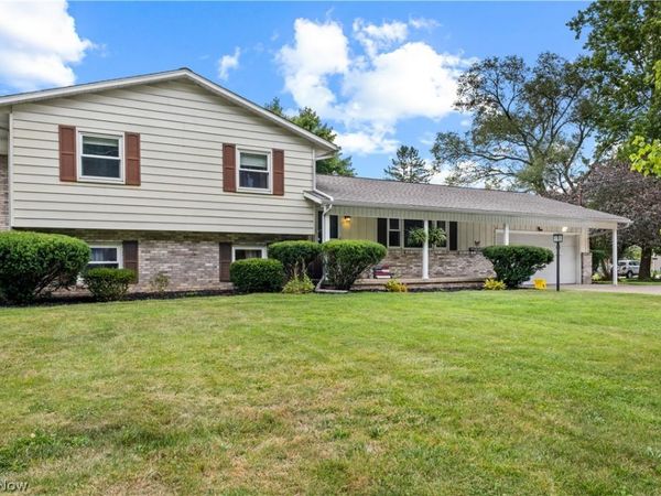 9307 Strausser Street NW, Massillon, OH 44646