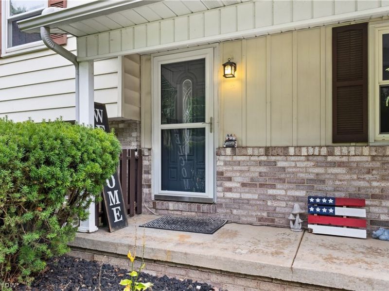 9307 Strausser Street NW, Massillon, OH 44646 Photo 4