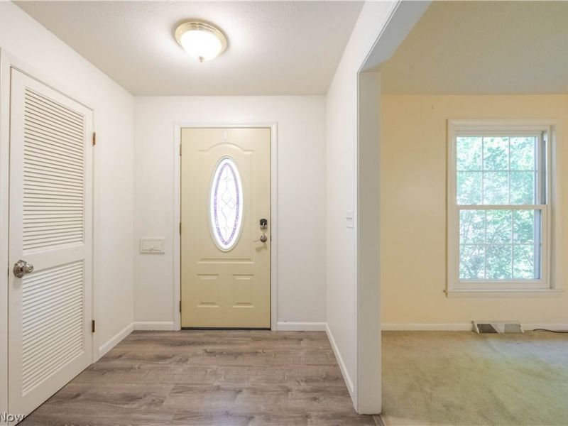22760 Esther Avenue , Fairview Park, OH 44126 Photo 6