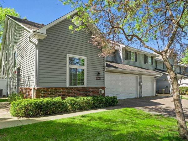 2611 Concord Way, Mendota Heights, MN 55120