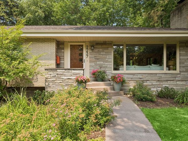 2237 Edgcumbe Road, Saint Paul, MN 55116