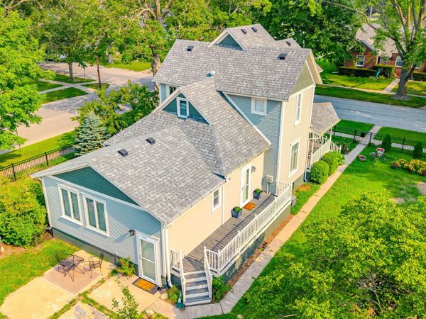 322 W Washington Street, Winterset, IA 50273