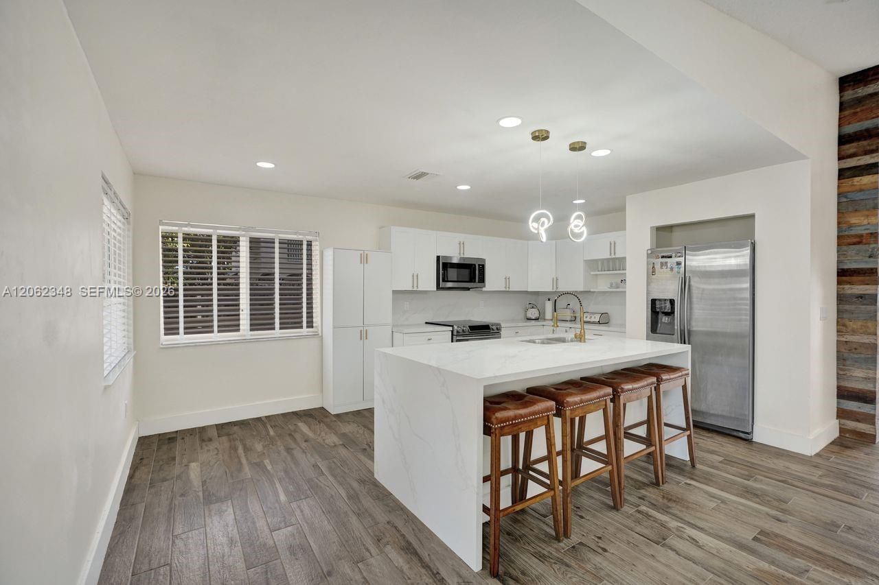 581 SW 169th Way, Weston, FL 33326 Photo