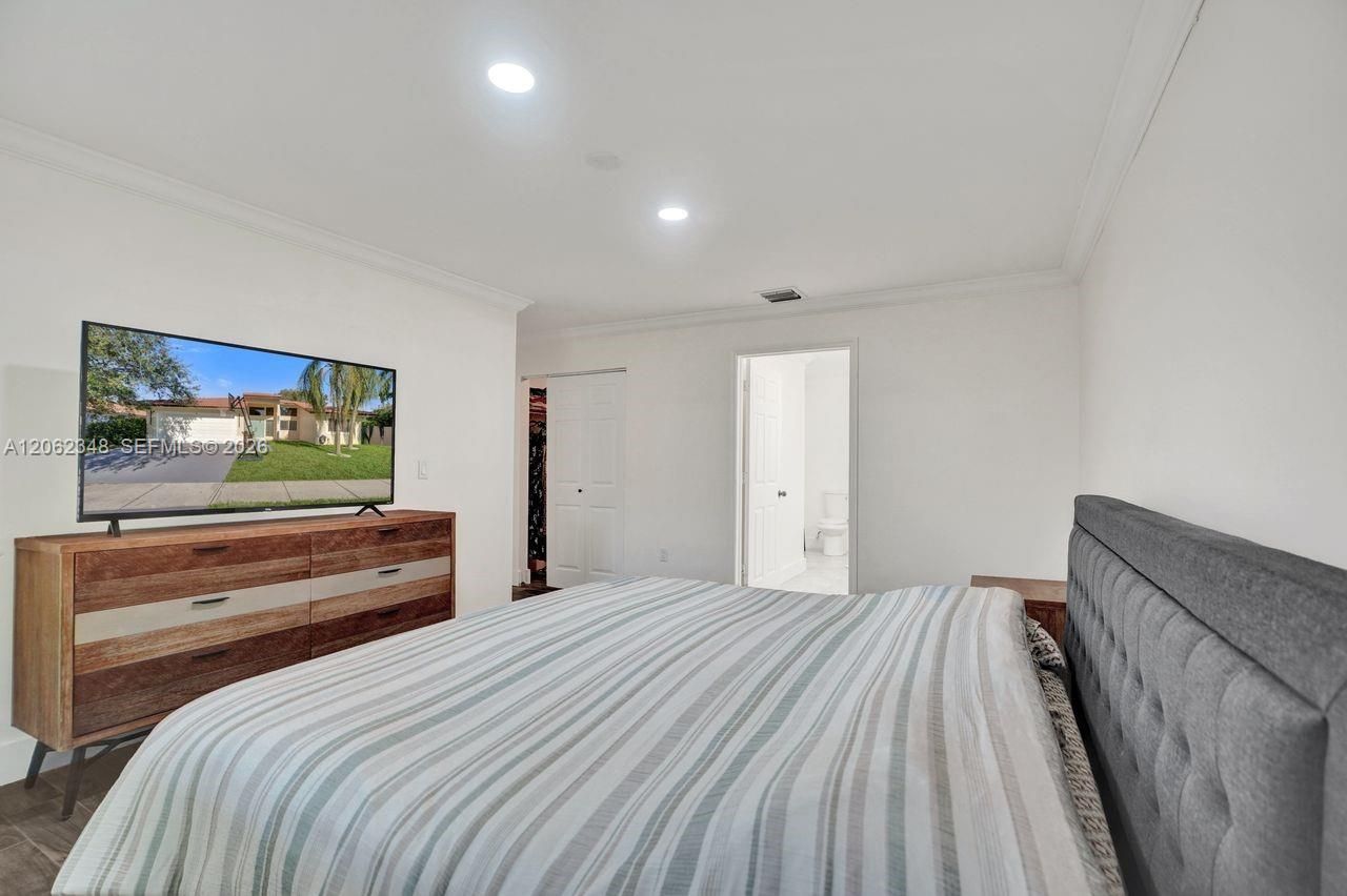 581 SW 169th Way, Weston, FL 33326 Photo