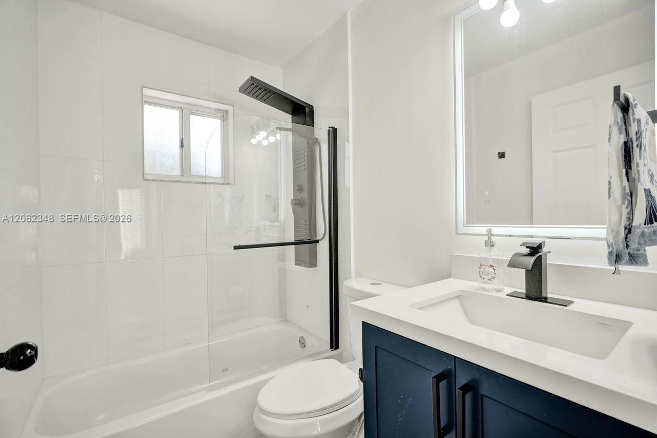 581 SW 169th Way, Weston, FL 33326 Photo