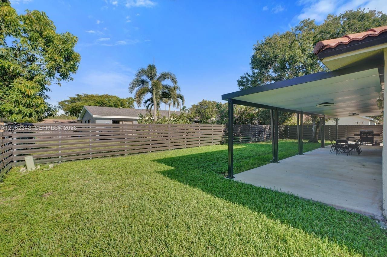 581 SW 169th Way, Weston, FL 33326 Photo