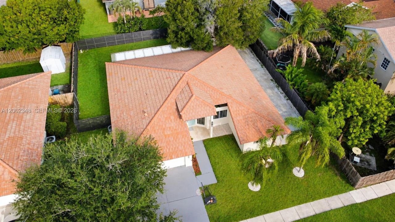 581 SW 169th Way, Weston, FL 33326 Photo