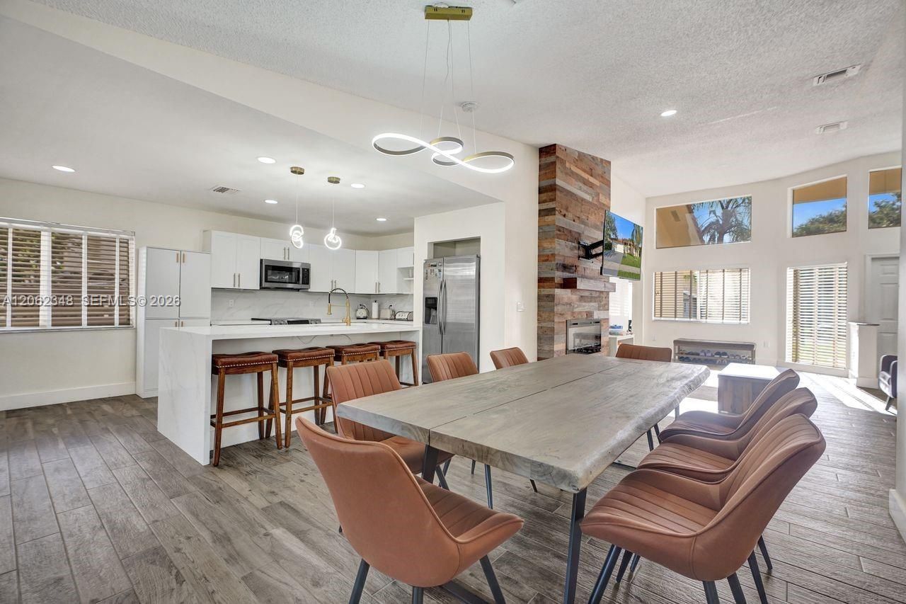 581 SW 169th Way, Weston, FL 33326 Photo