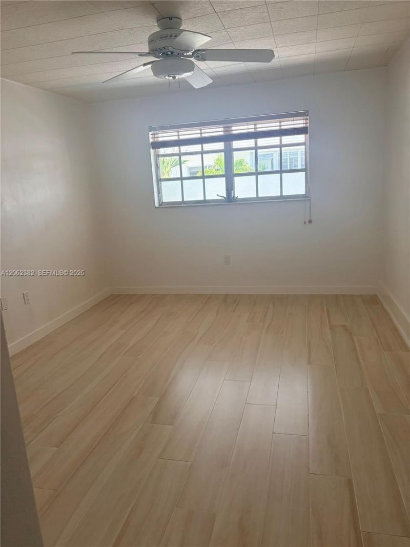 251 Galen Dr, Unit 302, Key Biscayne, FL 33149 Photo