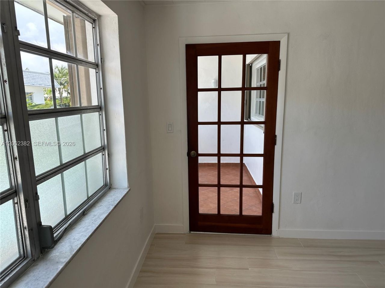 251 Galen Dr, Unit 302, Key Biscayne, FL 33149 Photo