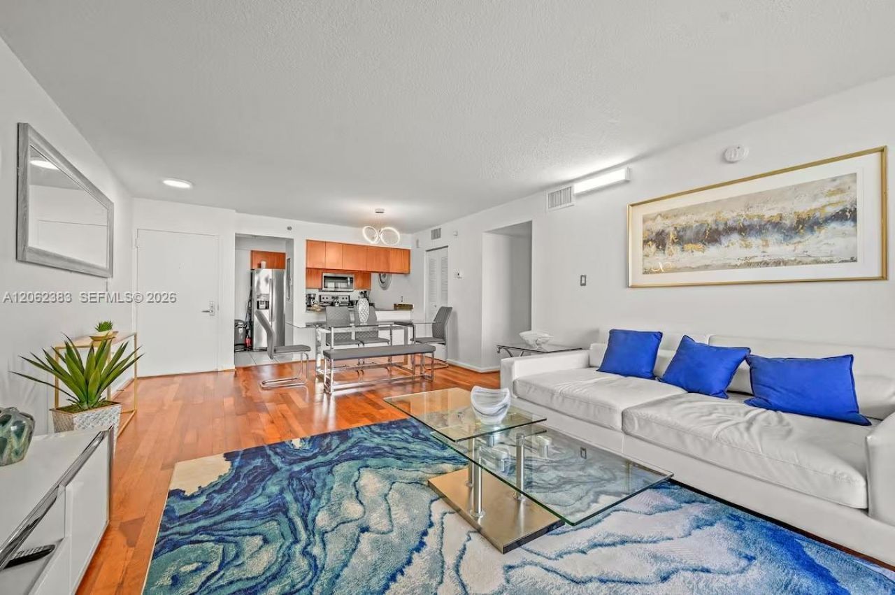 1200 Brickell Bay Dr , Unit 2502, Miami, FL 33131 Photo