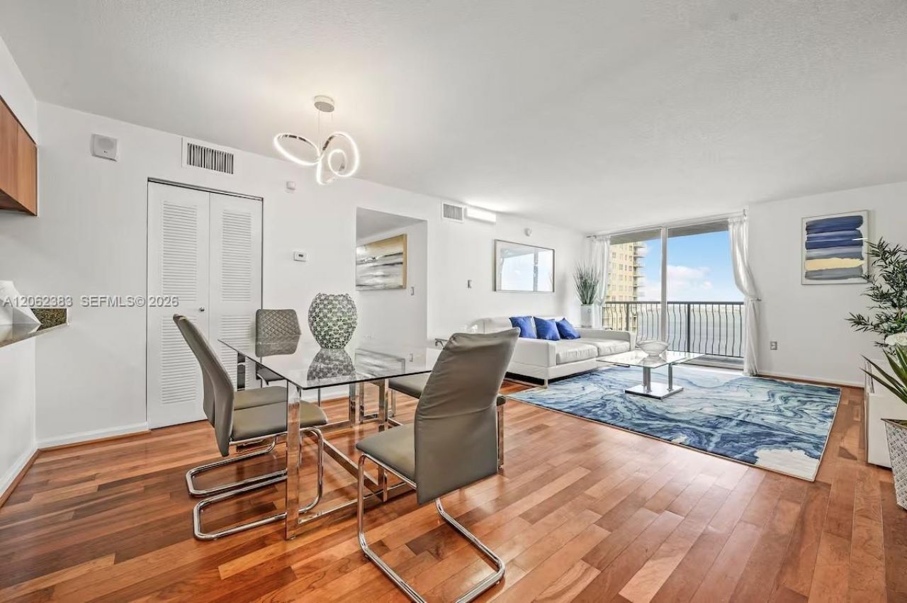 1200 Brickell Bay Dr , Unit 2502, Miami, FL 33131 Photo
