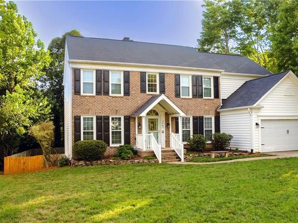 3609 Blairwood Street , High Point, NC 27265