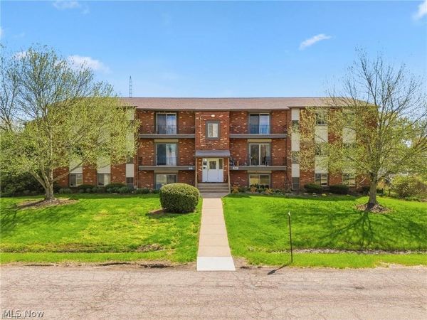 5240 Emil Avenue SW, Navarre, OH 44662
