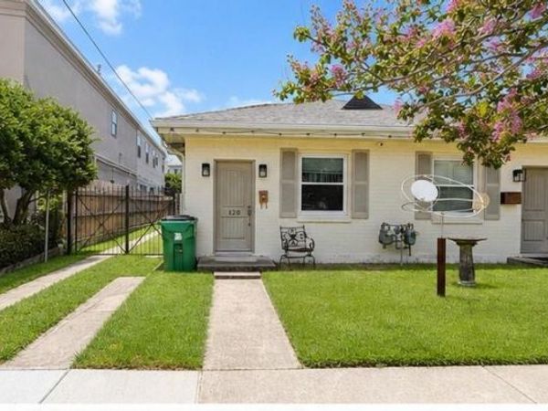 128 METAIRIE COURT Parkway, Metairie, LA 70001