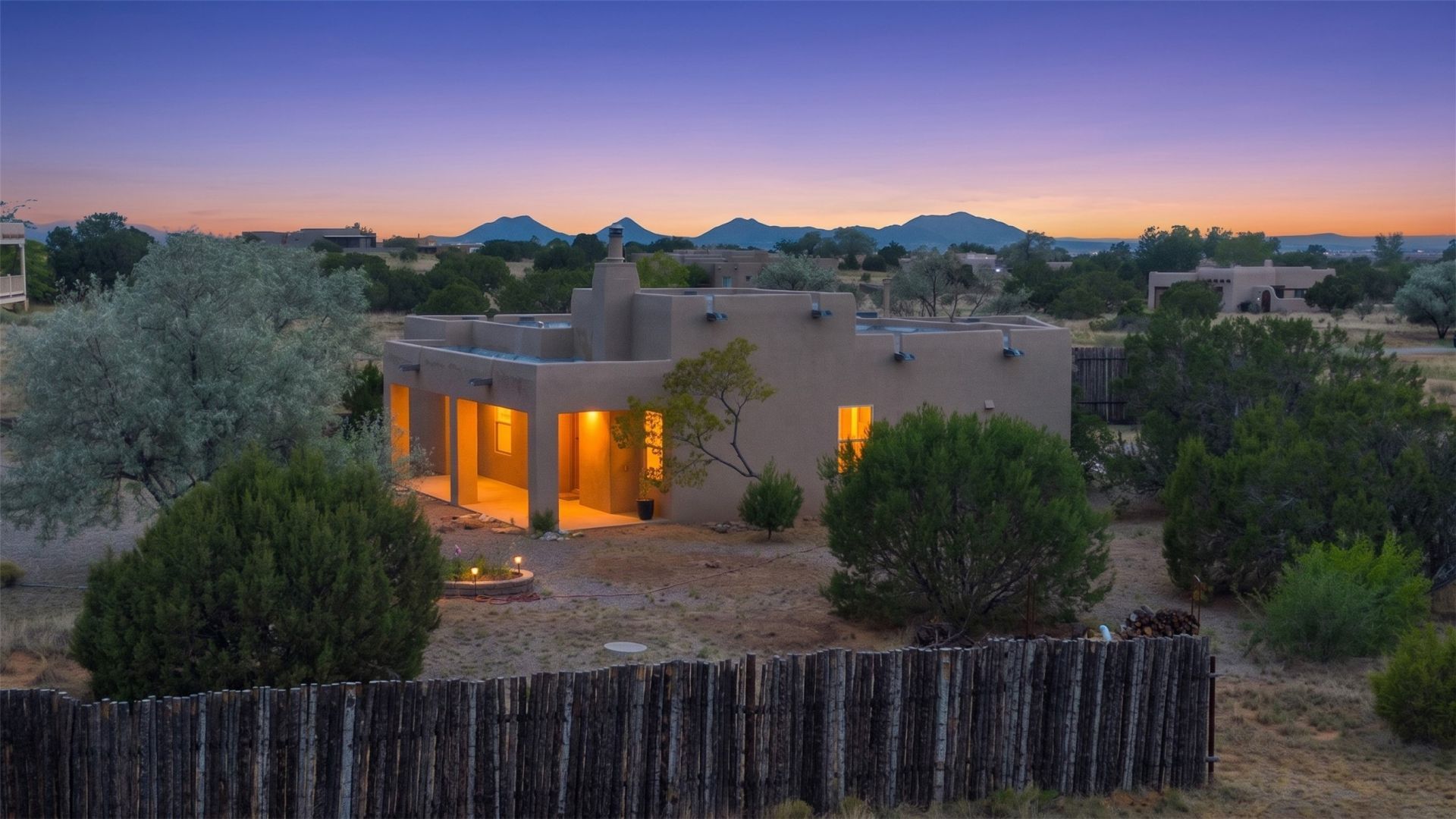 7 Gaviota Road, Santa Fe, NM 87508 Main Photo