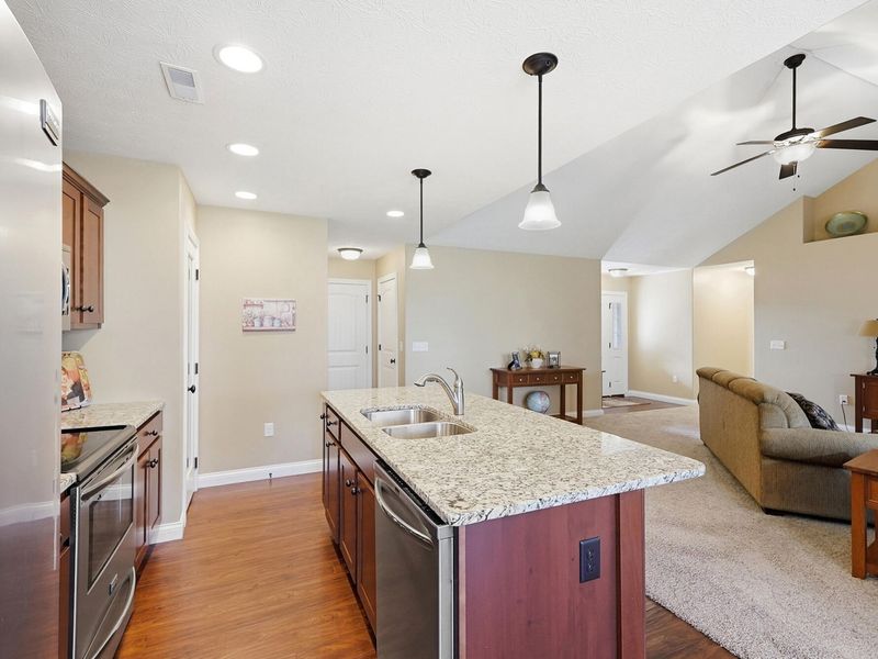 2655 Shady Tree Drive, Troy, OH 45373 Photo 10