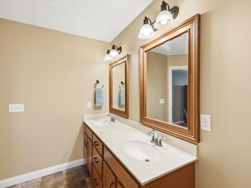 2655 Shady Tree Drive, Troy, OH 45373 Photo 19