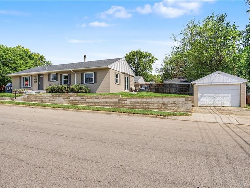 1701 Briedweng Avenue, Kettering, OH 45420 Photo 2