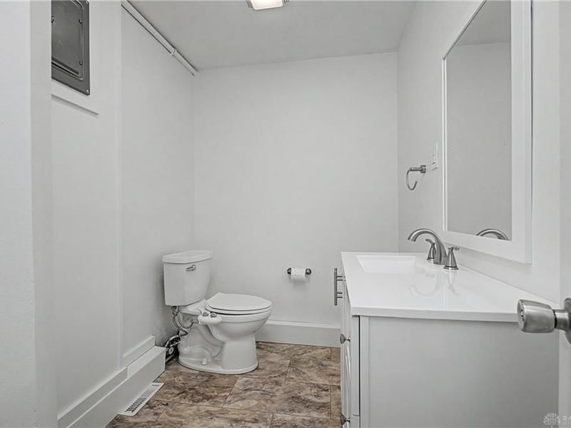 1701 Briedweng Avenue, Kettering, OH 45420 Photo 8