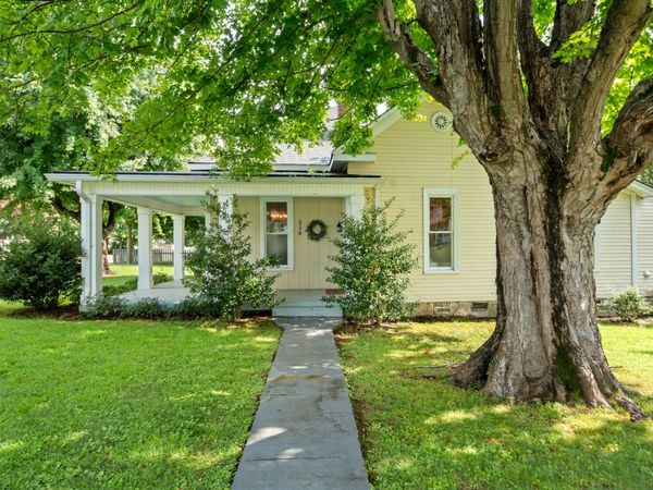 214 2nd Ave, Columbia, TN 38401