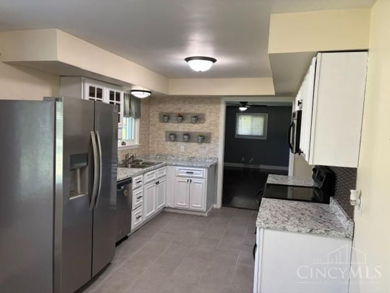 6249 Liberty Fairfield Road, Fairfield Twp, OH 45011 Photo 12