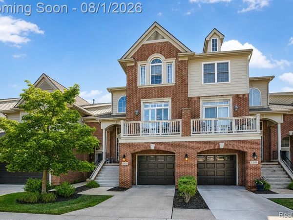 37610 Newburgh Park Circle, Livonia, Mi 48152