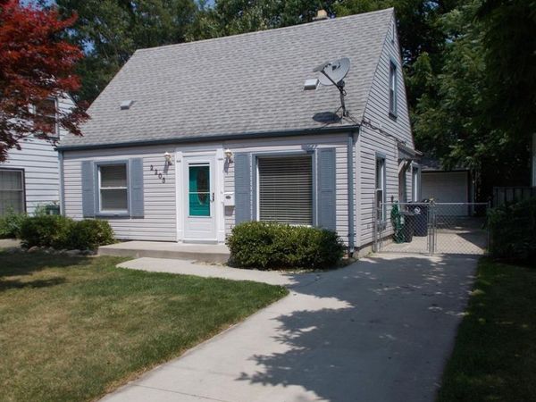 2205 E 10 MILE Road, Royal Oak, Mi 48067