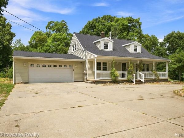 11343 Eagle Road, Springfield Township, Mi 48350