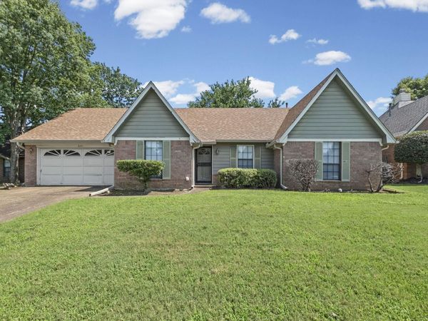 8251 RIVER CREEK CV, Memphis, TN 38016