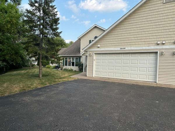 12108 Lake Lane, Lindstrom, MN 55045
