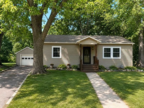 140 Lewis Avenue E, Winsted, MN 55395