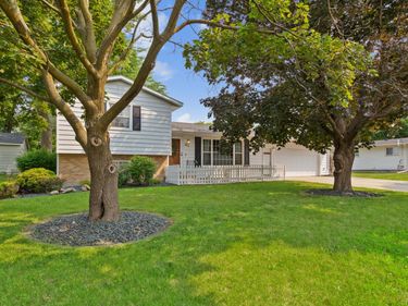 470 16th Street NE, Owatonna, MN 55060