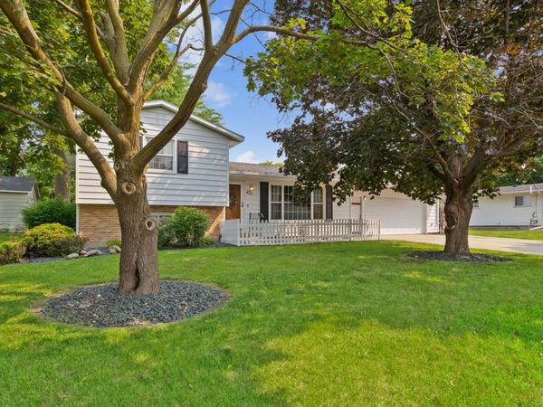 470 16th Street NE, Owatonna, MN 55060