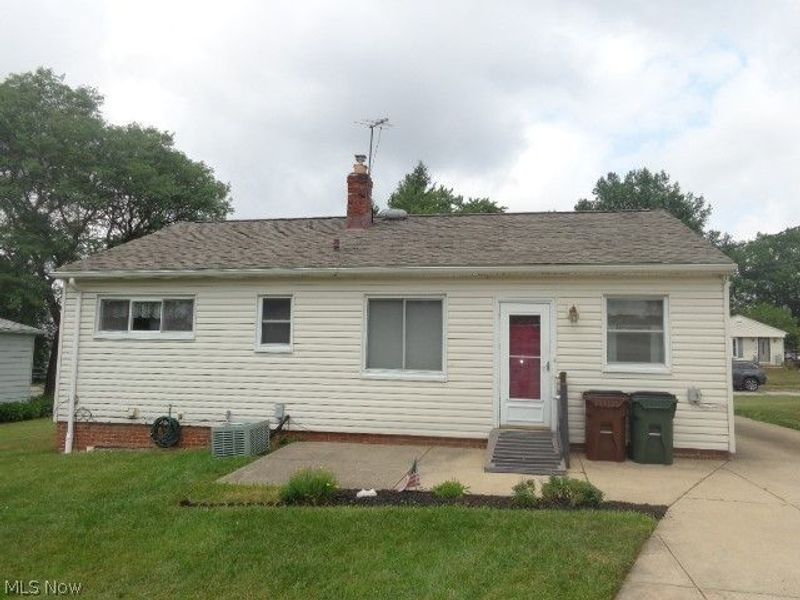 11141 Gabriella Drive , Parma, OH 44130 Photo 2