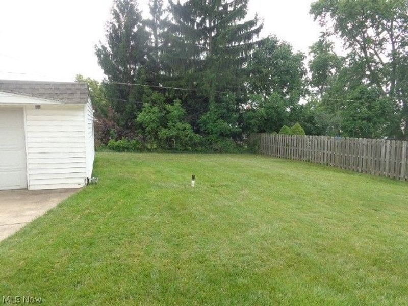 11141 Gabriella Drive , Parma, OH 44130 Photo 3