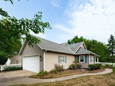 1310 Buckboard Lane, Broadview Heights, OH 44147