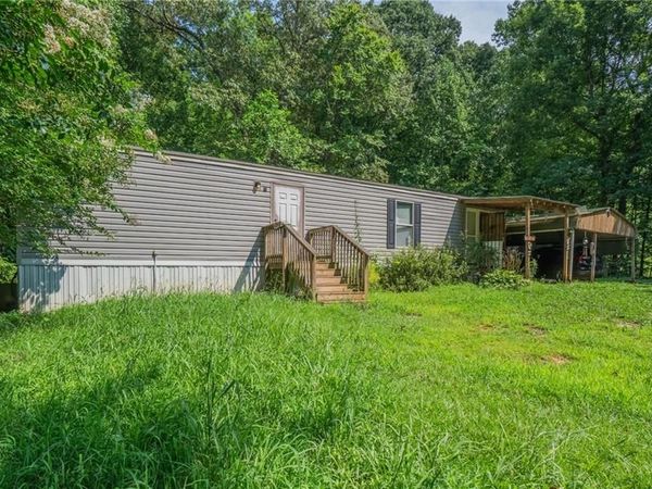 157 Neal Valley Lane , Commerce, GA 30530