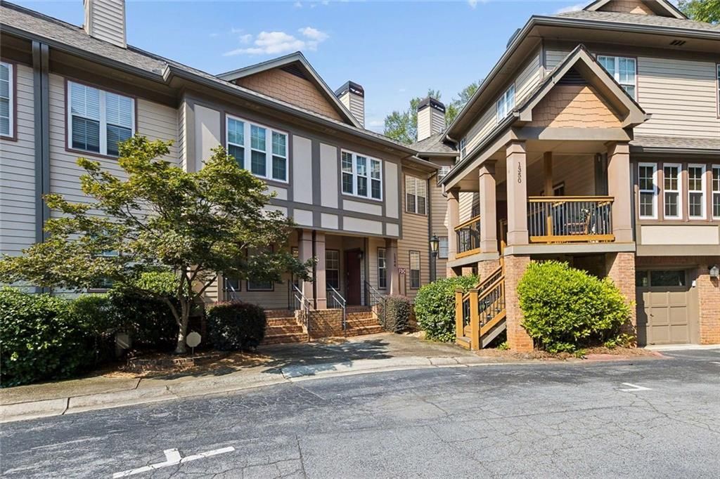 1344 Stillwood Chase Ne, Atlanta, GA 30306 Main Photo