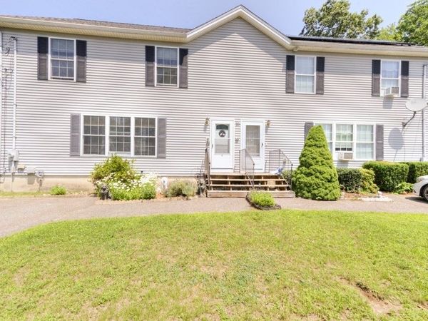 18B Kennebec St, Worcester, MA 01606