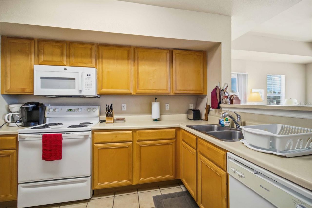 1000 Villagio Circle , Unit 201, Sarasota, FL 34237 Photo