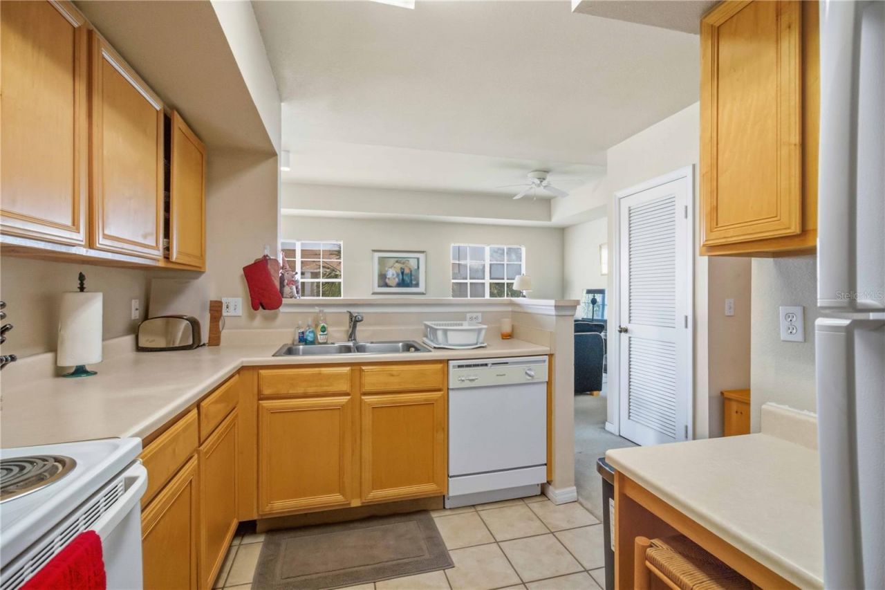 1000 Villagio Circle , Unit 201, Sarasota, FL 34237 Photo